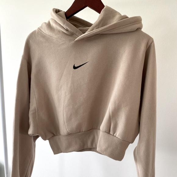Nike Tops - NIKE Cropped hoodie